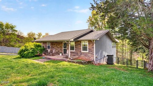 1214 Cherokee Circle Dr, Sevierville, TN, 37862-2931 | Card Image
