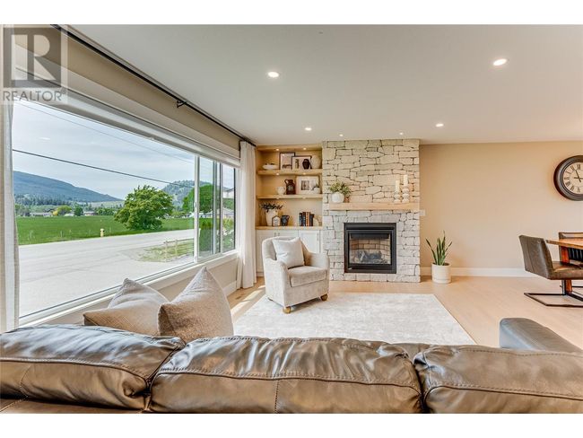 8935 Kalamalka Rd, House other with 4 bedrooms, 3 bathrooms and 30 parking in Coldstream BC | Image 7