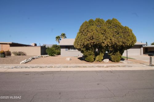 8615 E Bellevue Place, Tucson, AZ, 85715 | Card Image