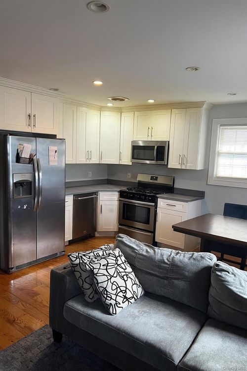 174 128th Ave, Jamaica, NY, 11434-3327 | Card Image