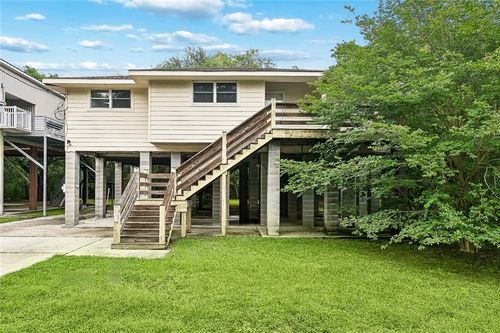 1901 Eagle St, Saint Bernard, LA, 70085-7607 | Card Image