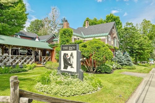 241 Main St, Montgomry Ctr, VT, 05471 | Card Image