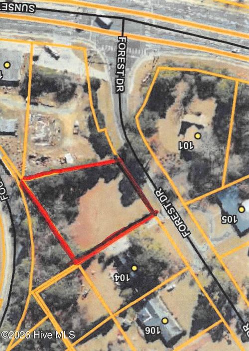 102 Forest Drive, Clinton, NC, 28328 | Card Image