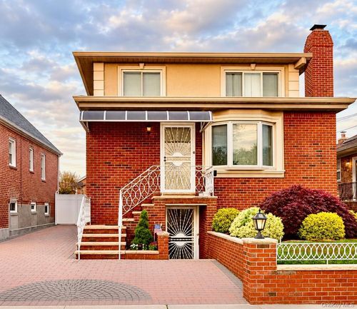 164-07 96th St, Howard Beach, NY, 11414-3709 | Card Image