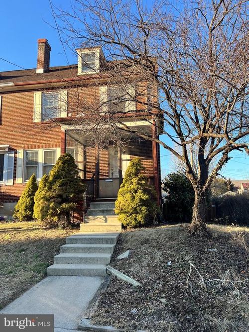 2505 Cumberland Ave, READING, PA, 19606-2109 | Card Image