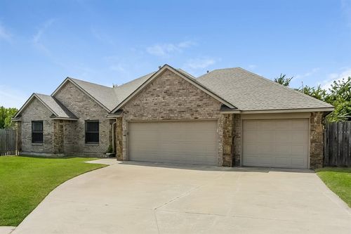 4517 Katie Ridge Drive, Moore, OK, 73160 | Card Image