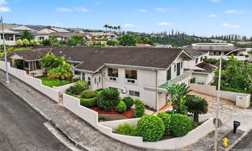 98-681 Papalealii St, Aiea, HI, 96701-2755 | Card Image