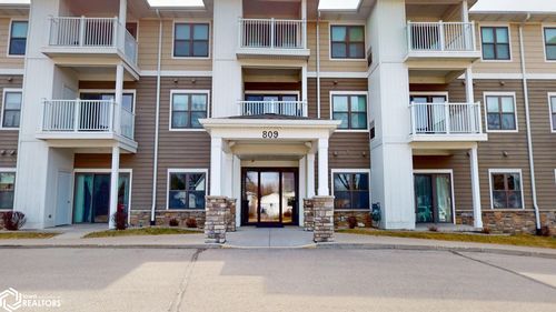 212-809 7th Ave N, Clear Lake, IA, 50428-1582 | Card Image