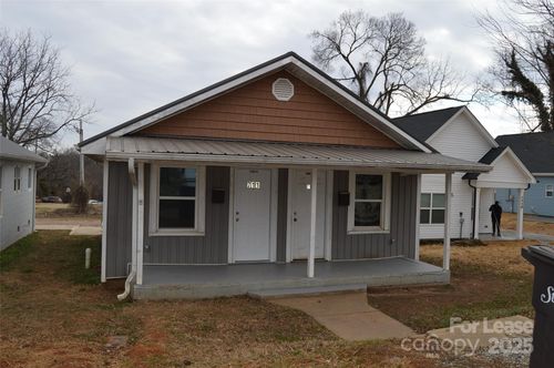 711 S Elm St, Statesville, NC, 28677-6159 | Card Image