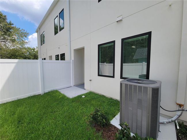 2 - 2108 E 22nd Avenue, Townhouse with 3 bedrooms, 3 bathrooms and null parking in Tampa FL | Image 27