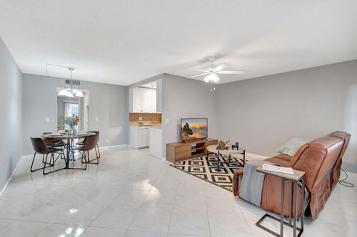 3031 Cornwall B, Boca Raton, FL, 33434-2947 | Card Image