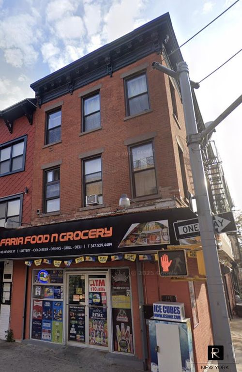 251 Bergen St, Brooklyn, NY, 11217-2623 | Card Image