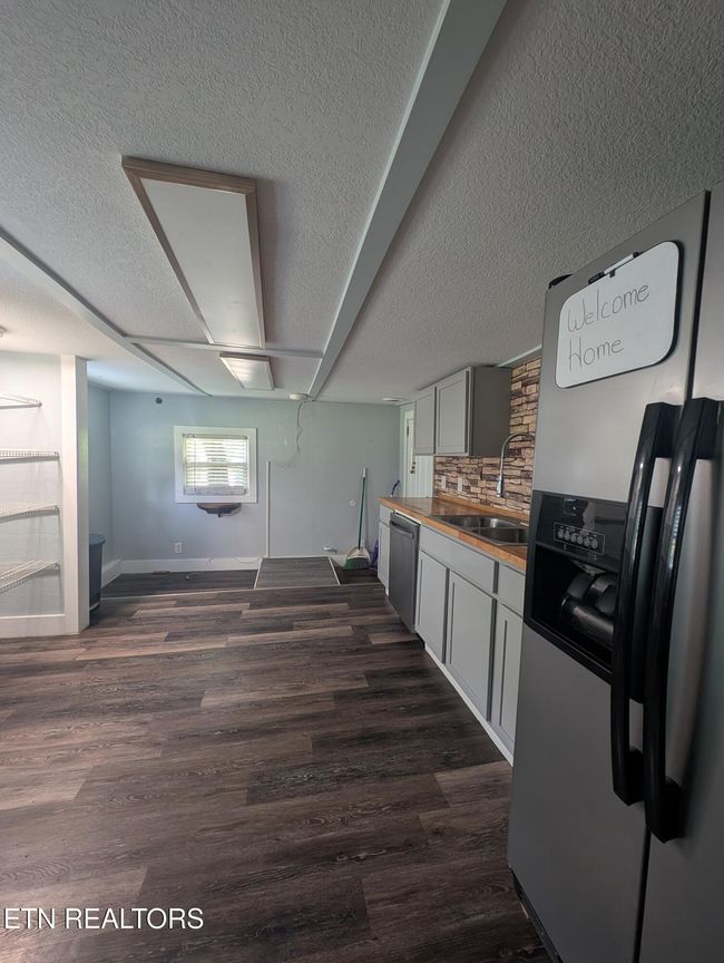 7421 Sevierville Pike, House other with 2 bedrooms, 1 bathrooms and null parking in Knoxville TN | Image 27