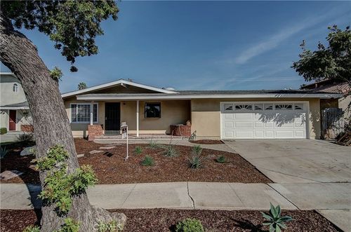 270 Joann St, Costa Mesa, CA, 92626-6455 | Card Image