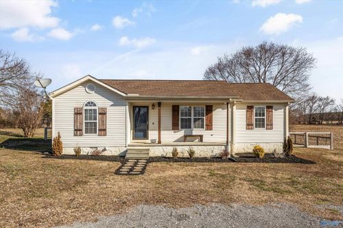 27595 South Rd, Athens, AL, 35613-3735 | Card Image