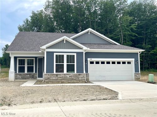 11338 Ivy Ridge Dr, Concord Township, OH, 44077-8581 | Card Image