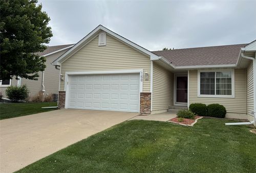 168 Se Sweetgrass Dr, Pleasant Hill, IA, 50327-8521 | Card Image