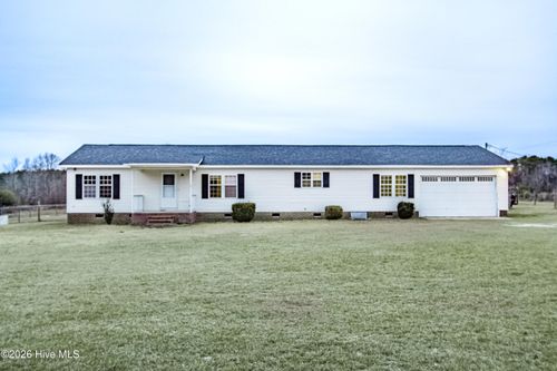 41 Dixie Trail Rd, Lumber Bridge, NC, 28357-7931 | Card Image