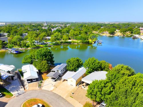 819 Brazos Harbor Cir, Granbury, TX, 76048-4525 | Card Image