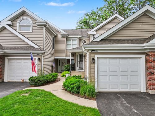 1953 N Coldspring Rd, Arlington Heights, IL, 60004-7242 | Card Image