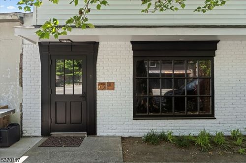 1 N Main St, STOCKTON, NJ, 08559 | Card Image
