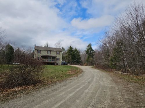 39 Salinitas Drive, Norway, ME, 04268 | Card Image