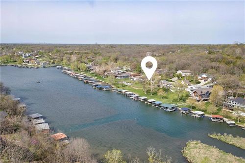 13 P St, Lake Lotawana, MO, 64086-9445 | Card Image