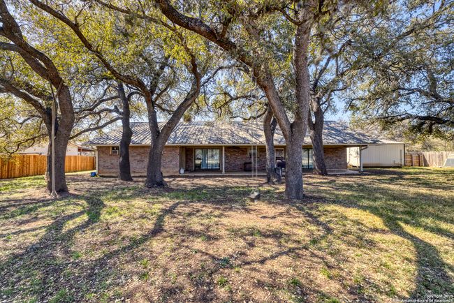 36 Pecan Dr, House other with 3 bedrooms, 3 bathrooms and null parking in Leakey TX | Image 27