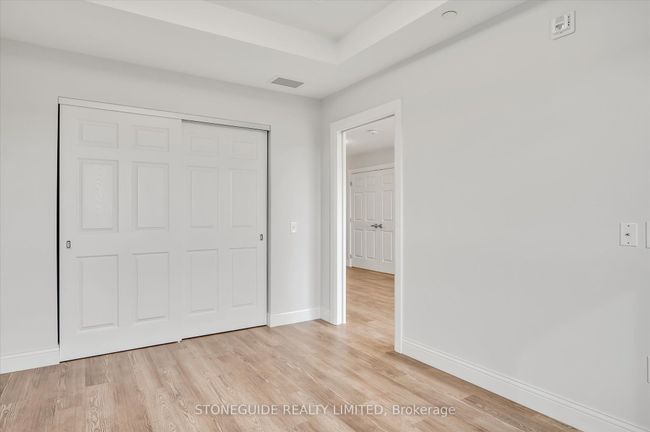 220 - 555 Bonaccord St, Home with 2 bedrooms, 1 bathrooms and 1 parking in Peterborough ON | Image 16