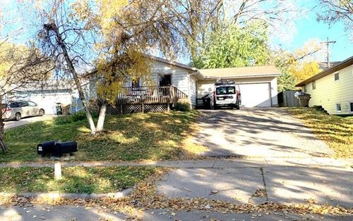 807-805-807 Brandie Rd, Madison, WI, 53714-1303 | Card Image