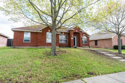 2108 Acorn Grv, Mesquite, TX, 75181-2953 | Card Image