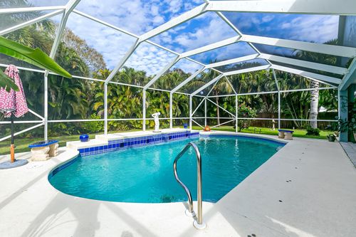 1104 W Weatherbee Rd, Fort Pierce, FL, 34982-8314 | Card Image