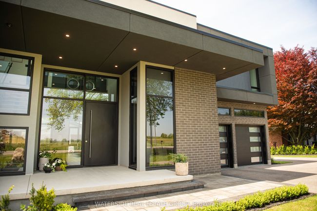 381 7 Th Rd E, House other with 4 bedrooms, 5 bathrooms and 35 parking in Stoney Creek ON | Image 42