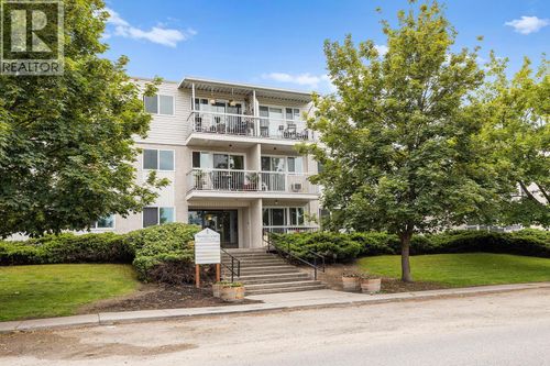 203-625 Rowcliffe Ave, Kelowna, BC, V1Y5Y8 | Card Image