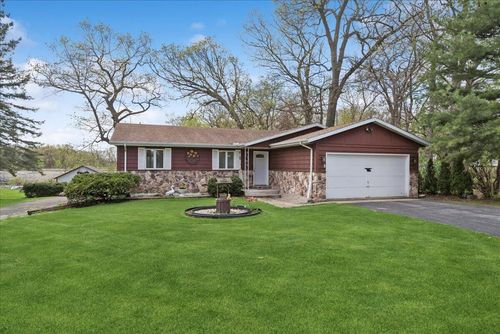 23001 120th St, Trevor, WI, 53179-9475 | Card Image