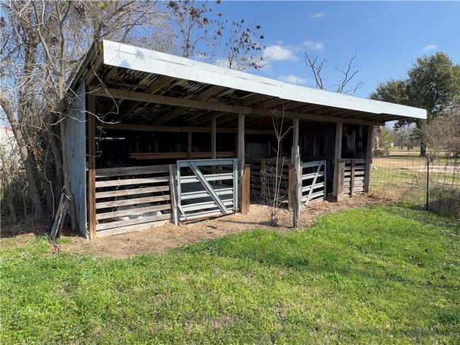404 N Mignonette St, House other with 1 bedrooms, 1 bathrooms and null parking in Kosse TX | Image 17