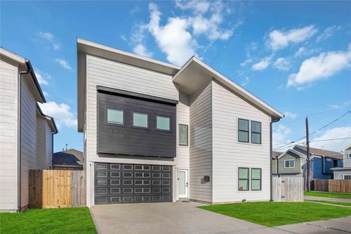 2211 Dan St, Houston, TX, 77020-2613 | Card Image