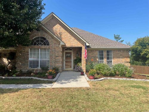104 Pathway Cir, Nashville, AR, 71852-3680 | Card Image