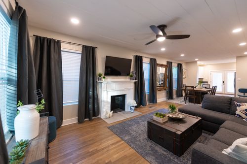 4512 Victor St, Dallas, TX, 75246-1158 | Card Image