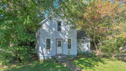 202 Genesse St, La Crosse, IN, 46348-9785 | Card Image