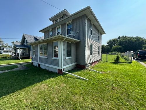 945 S Chambers St, Galesburg, IL, 61401-6007 | Card Image