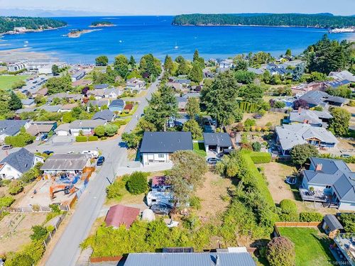 1620 Loat St, Nanaimo, BC, V9S3L4 | Card Image