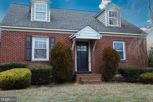 1820 Hilltown Pike, Hilltown, PA, 18927-9710 | Card Image