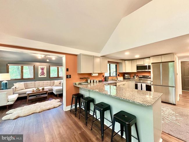373 Bald Eagle Trl, House other with 3 bedrooms, 2 bathrooms and null parking in HEDGESVILLE WV | Image 6