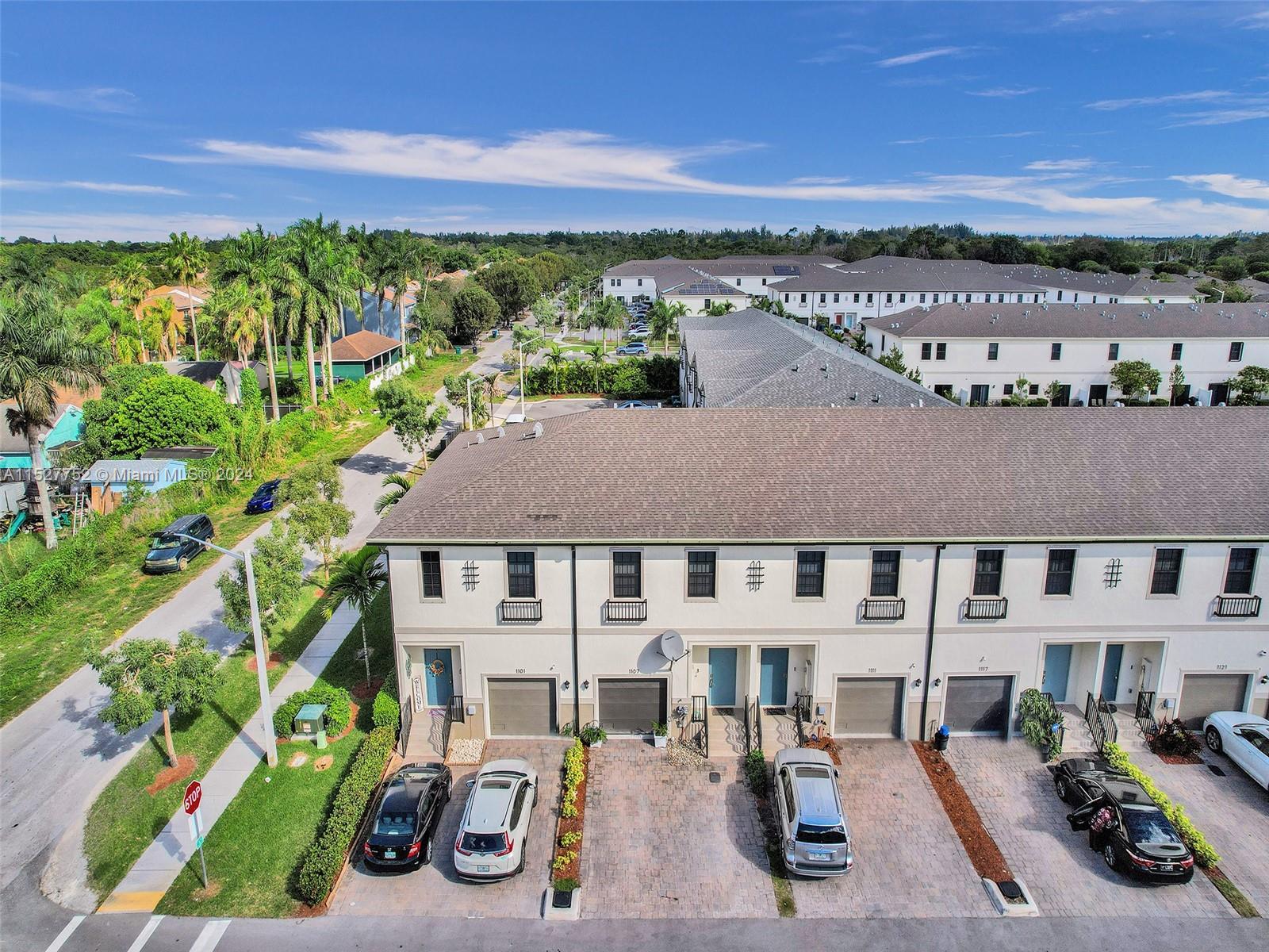 7th Ct, Florida City, FL 33034