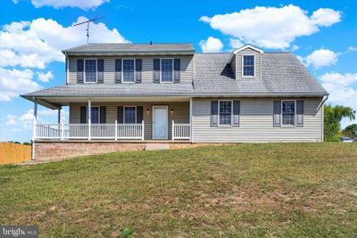 150 Perring Drive, House other with 4 bedrooms, 2 bathrooms and null parking in DALLASTOWN PA | Image 1