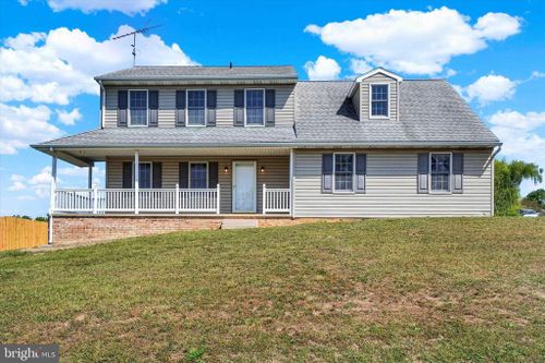 150 Perring Drive, DALLASTOWN, PA, 17313 | Card Image