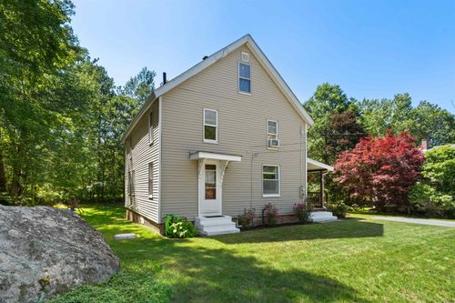 35 Sandown Rd, Fremont, NH, 03044-3313 | Card Image