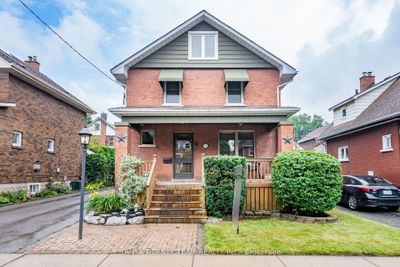 81 Rowe St, House other with 3 bedrooms, 2 bathrooms and 3 parking in Oshawa ON | Image 2