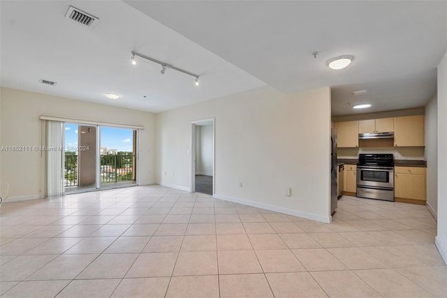APT-612 - 2280 Sw 32 Nd Ave, Condo with 2 bedrooms, 2 bathrooms and null parking in Miami FL | Image 22